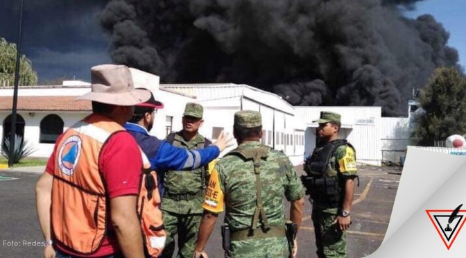 Desalojo masivo de personas y activación de Plan DNIII por mega incendio en Michoacán