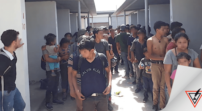 Policía Estatal libera 151 migrantes; 73 menores de edad