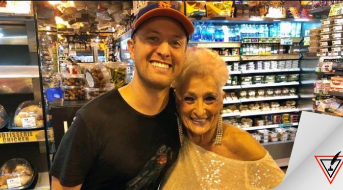 Abuela de “Tinder”ha tenido sexo con 50 jóvenes usuarios de la app