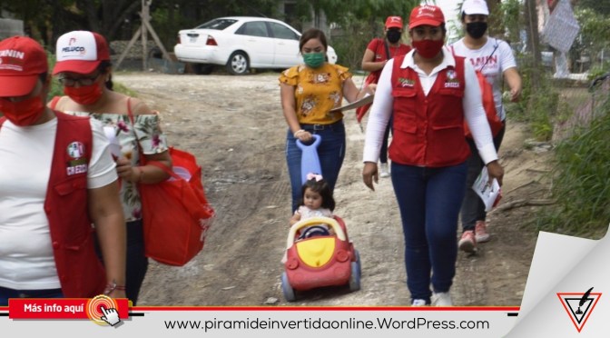 Más de 100 colonias ha recorrido Yanin en su distrito