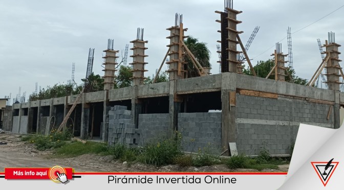 El Cbtis 135 de Matamoros trabaja con el mantenimiento general de su edificio.